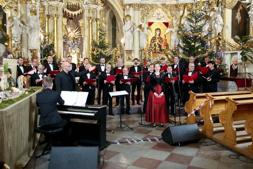 Koncert charytatywny u bernardynów z Warty dla Sylwka i...