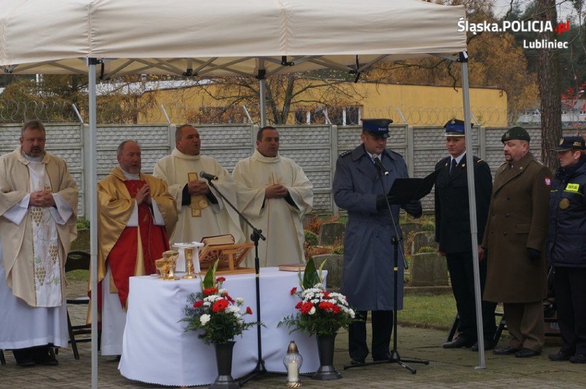 Święto Niepodległości w Lublińcu. Uroczystości na Cmentarzu Wojskowym [ZDJĘCIA]