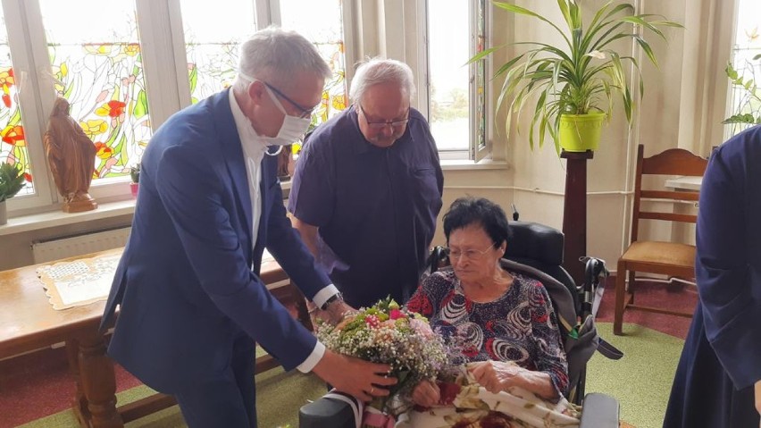 Natalia Laskowska, która jest pod fachową opieką pleszewskich sióstr służebniczek, skończyła 100 lat