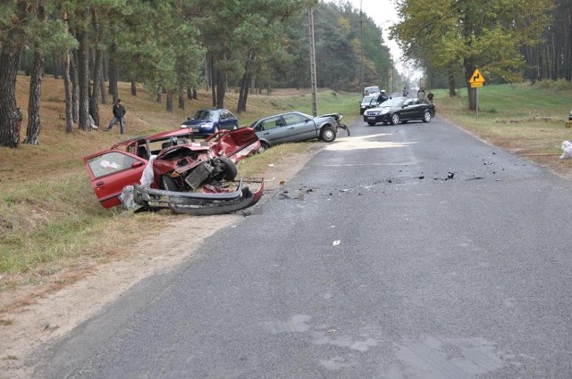 Badanie stanu trzeźwości wykazało, że obaj kierowcy byli trzeźwi. Przyczynę i szczegółowe okoliczności wypadku wyjaśni prowadzone postępowanie.

Fot.Policja