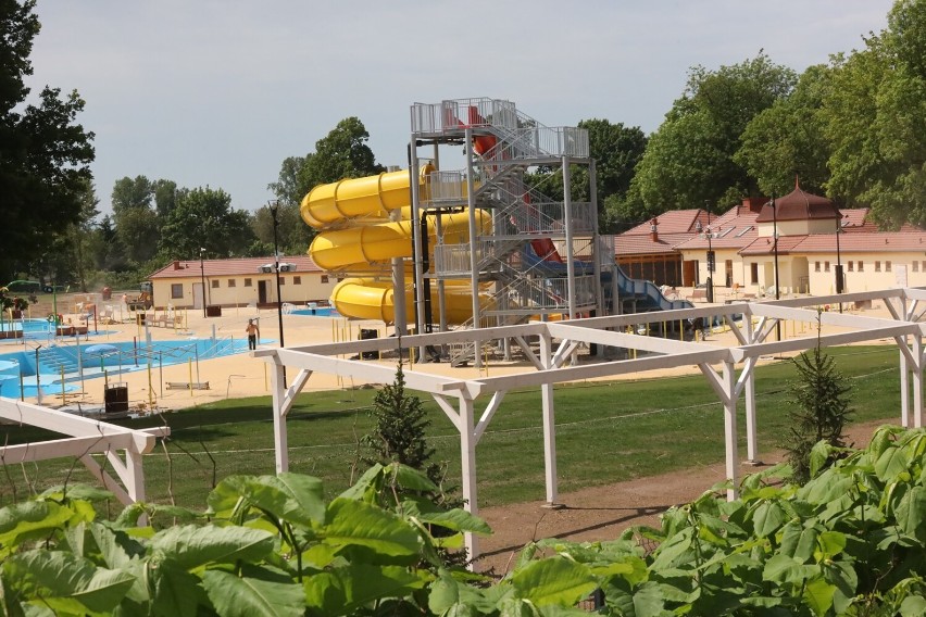 Budowa basenów letnich w Legnicy na finiszu, otwarcie coraz bliżej!
