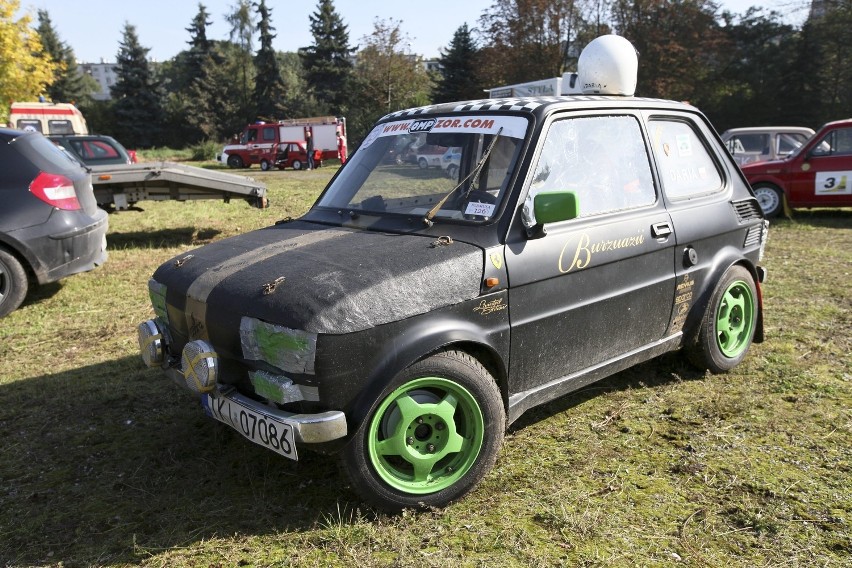 Super Sprint Fiatów 126p: wyścig maluchów w Krakowie [ZDJĘCIA]