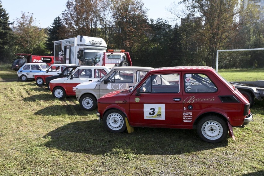 Super Sprint Fiatów 126p: wyścig maluchów w Krakowie [ZDJĘCIA]