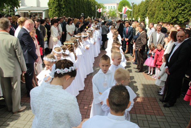 Maj to w Kościele katolickim czas pierwszych komunii świętych