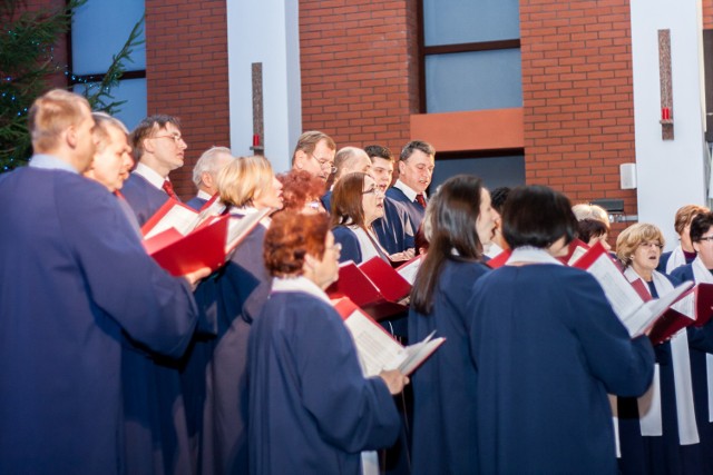 Koncert "Chwałę z aniołami wyśpiewujmy" we Wronkach