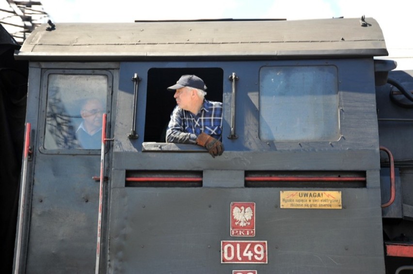 Zabytkowa lokomotywa kursowała na trasie Słupsk - Ustka - FOTO, WIDEO