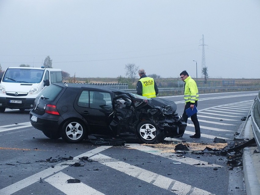 Wypadek na obwodnicy Kraśnika. Dwie osoby został ranne.