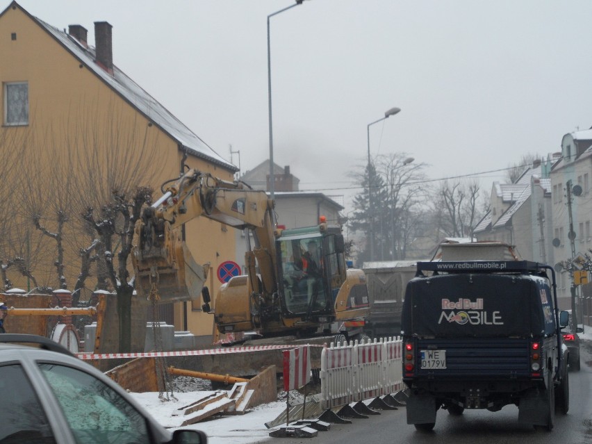 Kanalizacja Żory: wznowiono prace po wybuchu w centrum Żor. Zobacz FOTO