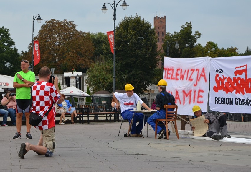 Malbork. Sierpień '80 na placu Jagiellończyka jak w stoczni im. Lenina