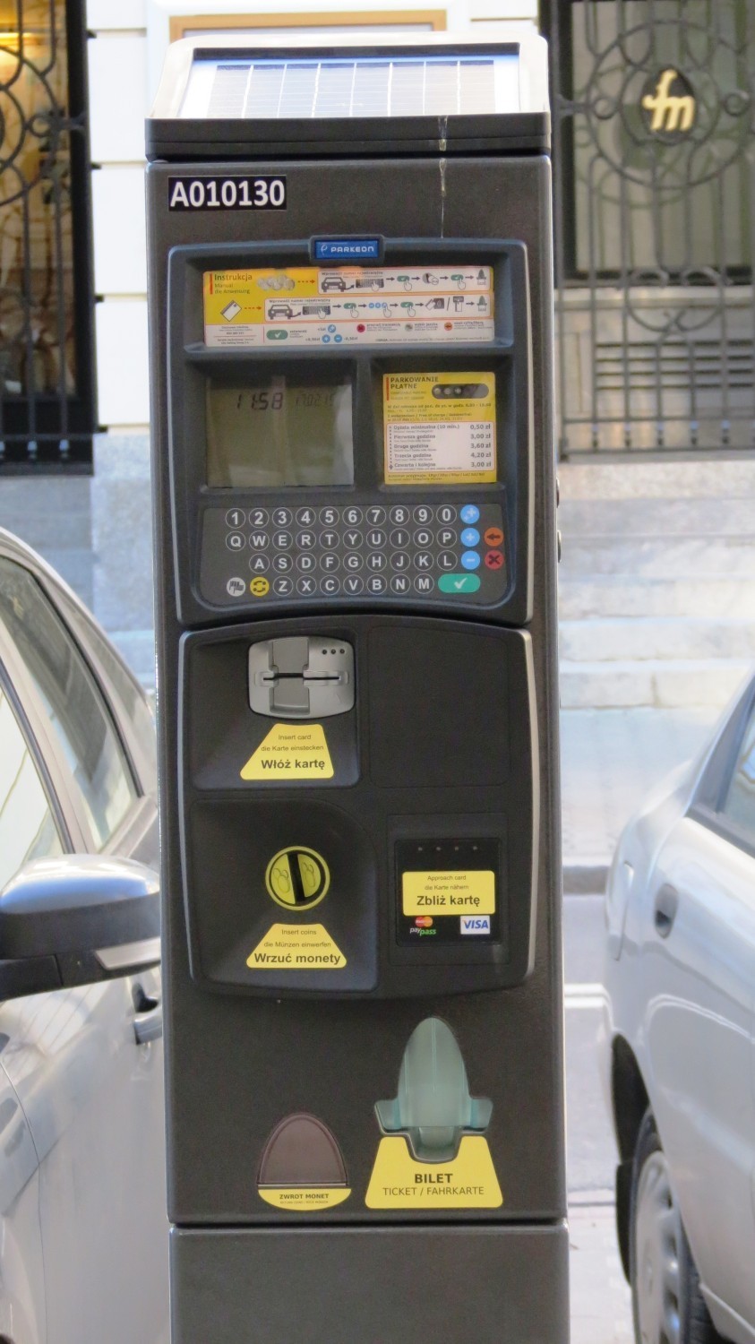Za parkowanie w Warszawie kartą miejską zapłacimy tylko do...