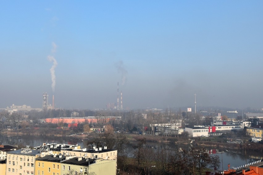 Niedzielny smog nad Opolem. Sytuacja w najbliższych dniach...
