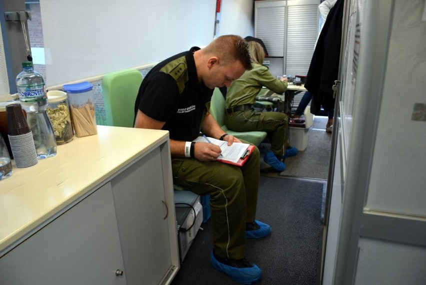 Zgorzelec: Funkcjonariusze Straży Granicznej honorowo oddali krew