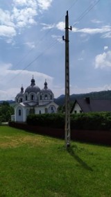 Pieniny. Wspiął się dla zabawy na słup energetyczny. Jest w ciężkim stanie 