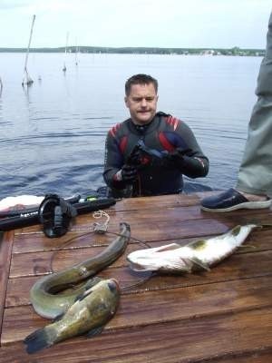 Węgorz, szczupak i lin - to ryby, które udało się złapać podczas mistrzostw Mirosławowi Pawliszynowi, płetwonurkowi z Wrocławia.