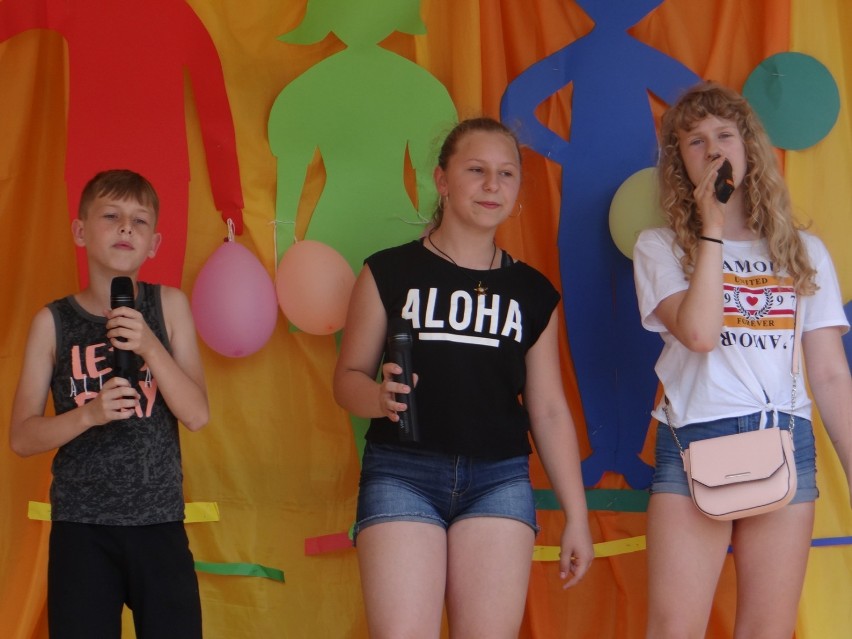Uczniowie PSP 2 w Radomsku bawili się na Festynie Szkolnym 2018 [ZDJĘCIA]