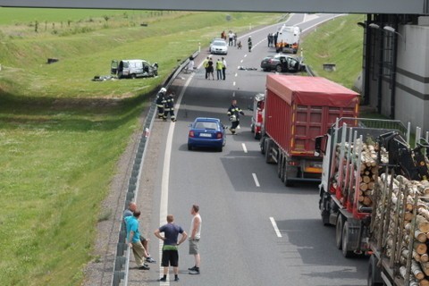 Wypadek na obwodnicy Chojnic. Zginęły 2 osoby, w tym ksiądz Wiesław Madziąg [ZDJĘCIA]