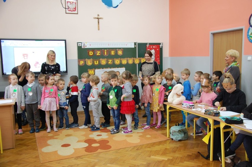 Dzień Pluszowego Misia w Szkole Podstawowej nr 1 w Łęczycy [ZDJĘCIA]