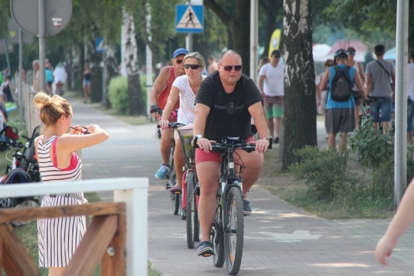 W Dąbrowie Górniczej jest dziś 76 km ścieżek rowerowych a...