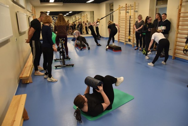 Z nowoczesnej sali fitness korzystają już uczniowie Zespołu Szkół Ekonomicznych w Wodzisławiu.