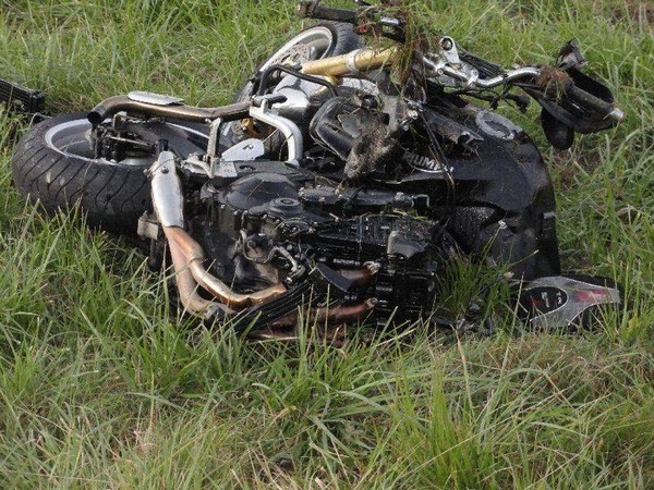 Wypadek Paszyn: zderzenie motocykla z fiatem, próba samobójcza 20-latki [ZDJĘCIA]