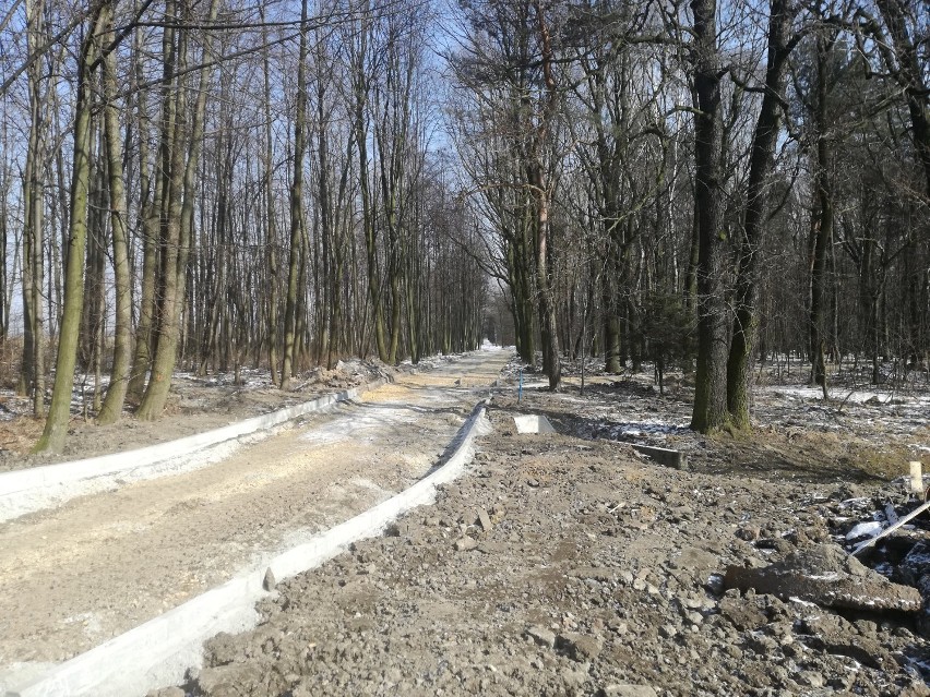 Budowa pętli rolkowej w Dolinie Trzech Stawów