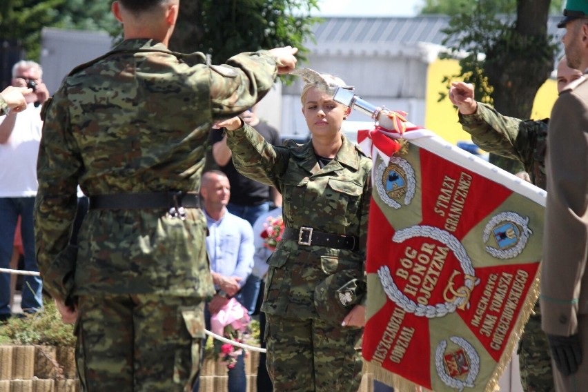 25 nowych funkcjonariuszy złożyło ślubowanie w Bieszczadzkim...