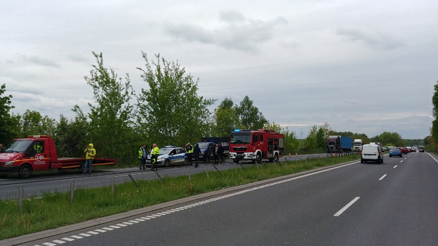 DK 94 na Olkusz zablokowana przy mikrohucie. Tir zablokował drogę [ZDJĘCIA]