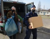 Opole. Policjanci i pracownicy cywilni komendy wojewódzkiej pomagają bezdomnym zwierzętom