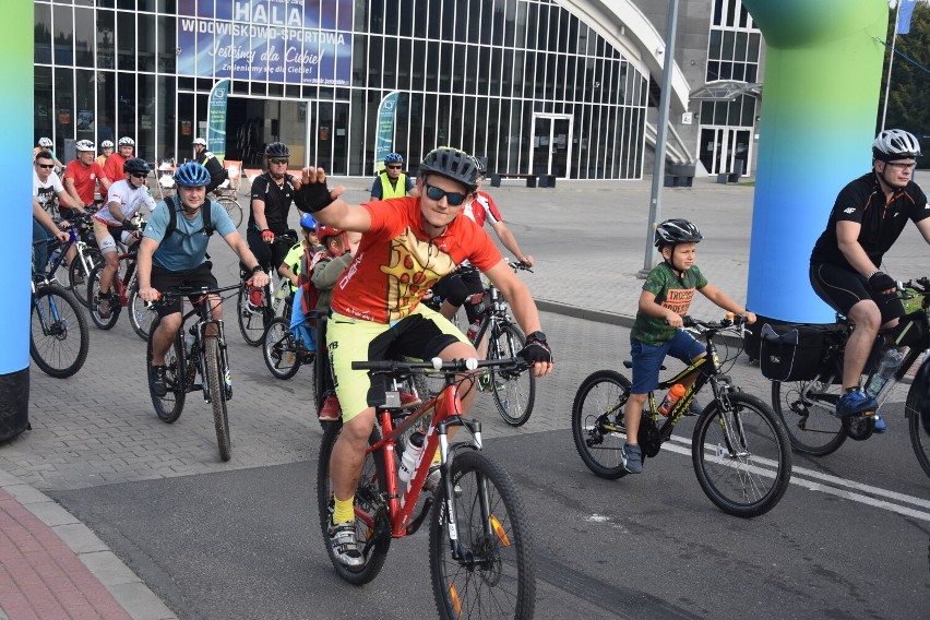 Ulicami niemal całego miasta przejechali rowerzyści w...