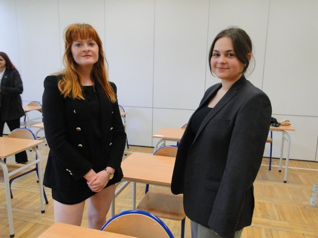 Egzamin z WOS zdawały w środę między innymi Natalia Stachowicz i Zuzanna Kozłowska, już absolwentki III Liceum Ogólnokształcącego imienia pułkownika  Dionizego Czachowskiego w Radomiu.