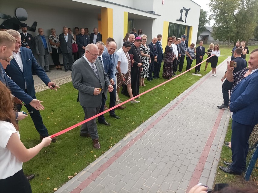 Gmina Widawa. W Chociwiu mają nowoczesną halę sportową za ponad 10,5 miliona złotych
