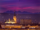 Nie do wiary, ale Tatry z Tarnowa widać jak na dłoni! Są dni, kiedy wydaje się, że miasto leży u stóp gór [ZDJĘCIA]