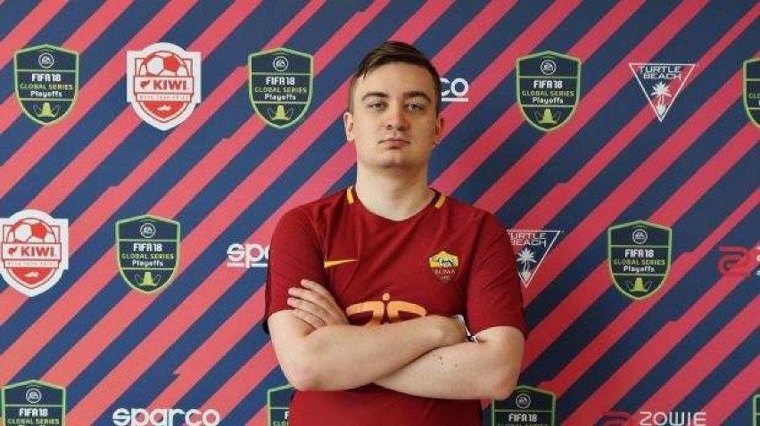 Damian Augustyniak z Bełchatowa, zawodnik AS Romy, ma wielkie marzenia związane ze światem e-sportu [ZDJĘCIA]