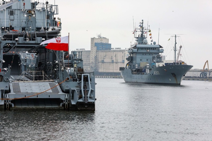 Okręty NATO zacumowały przy Wałach Chrobrego w Szczecinie. Zobacz, jak wyglądają!