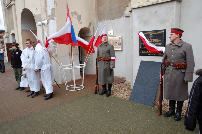 Odsłonięcie tablicy w Zbąszyniu