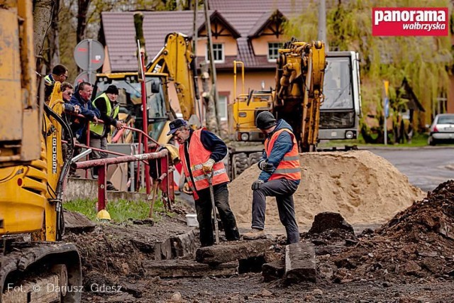 Trwa przebudowa ul. Bystrzyckiej w Wałbrzychu