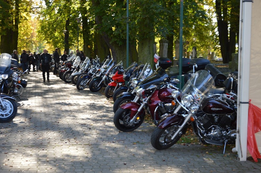 Zakończenie sezonu motocyklowego w Skierniewicach. W centrum miasta zrobiło się głośno