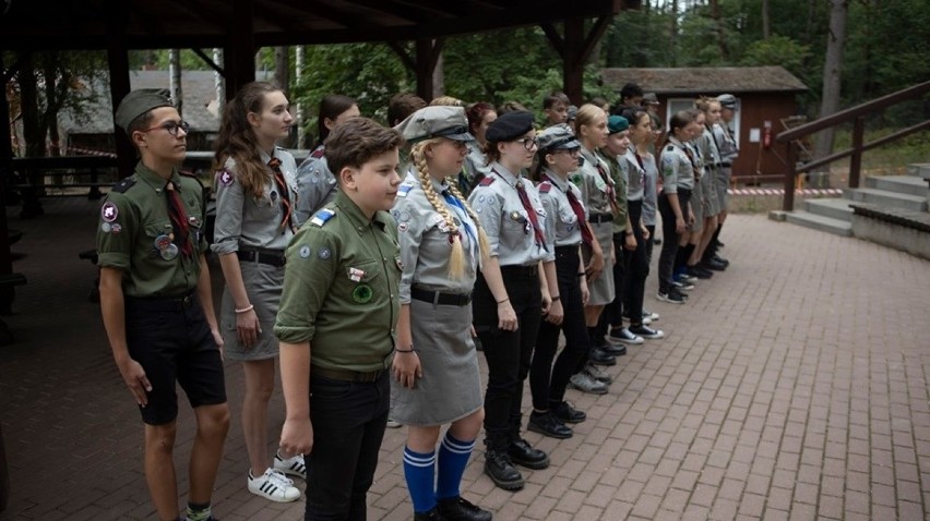 Kilkudziesięciu harcerzy z Golubia-Dobrzynia, Gałczewa,...