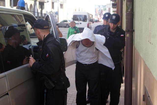 Policja w Kaliszu zatrzymała sprawców usiłowania kradzieży