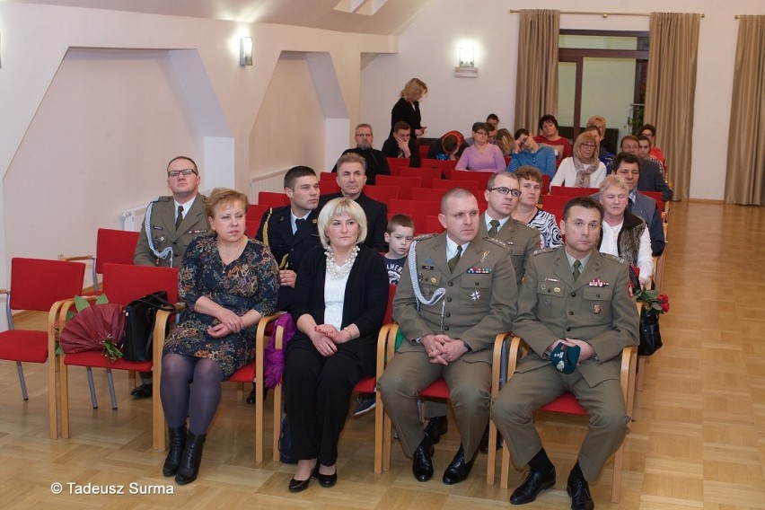 Stargard. Dni Honorowego Krwiodawstwa Polskiego Czerwonego Krzyża na 100 zdjęciach Tadeusza Surmy