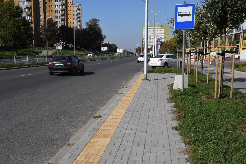 Nowe przystanki w Kielcach są gotowe od od kilku miesięcy a autobusy nie zatrzymują się na nich [FOTO]