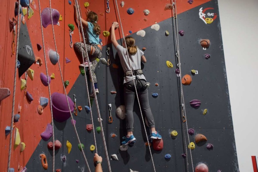 Mikołajkowe Zawody Wspinaczkowe w hali przy ul. Sportowej