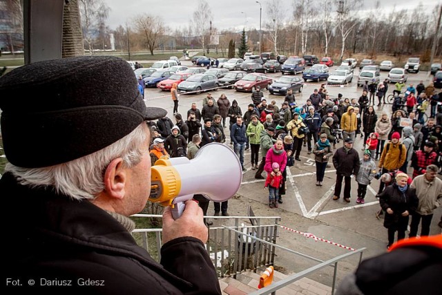 W Wałbrzychu, na 65 km odbył się happening „Koniec tych podziemnych ciuciubabek"