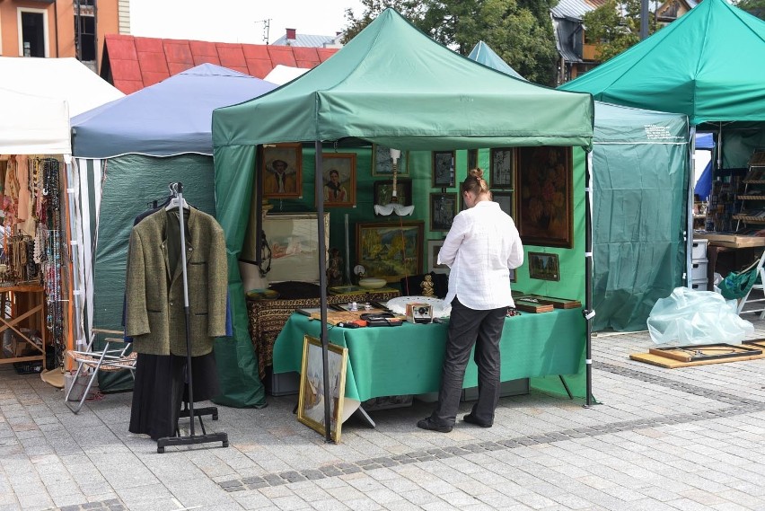 Zakopane. Targi staroci pod Giewontem cieszą się sporym zainteresowaniem [ZDJĘCIA]