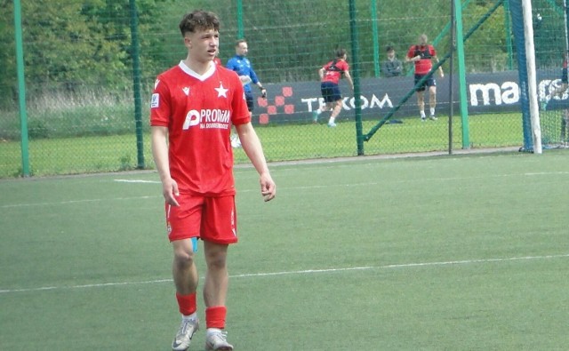 Filip Baniowski z Wisły Kraków podczas meczu CLJ U-19. Teraz jest z polską kadrą na Cyprze