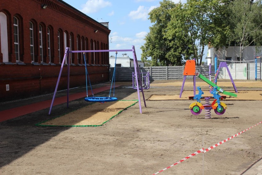 Wyremontowane szatnie, nowa infrastruktura sportowa i plac zabaw [ZDJĘCIA]