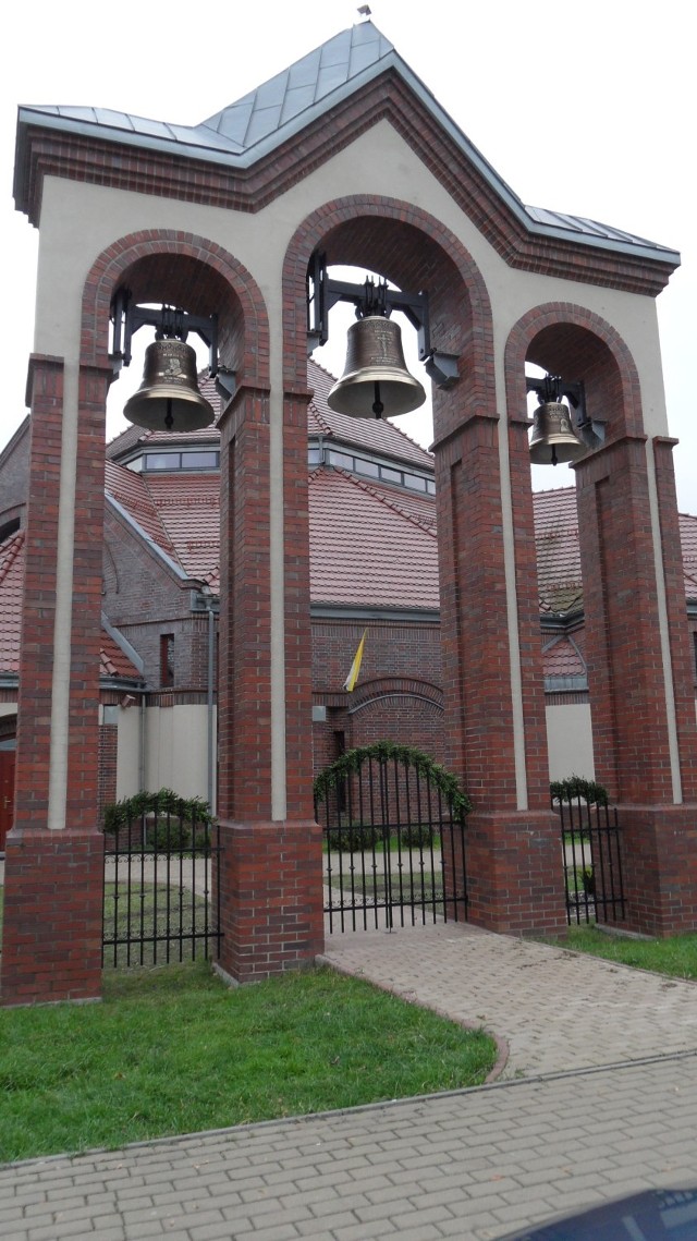 Poświęcenie dzwonów w kościele Miłosierdzia Bożego w Tychach