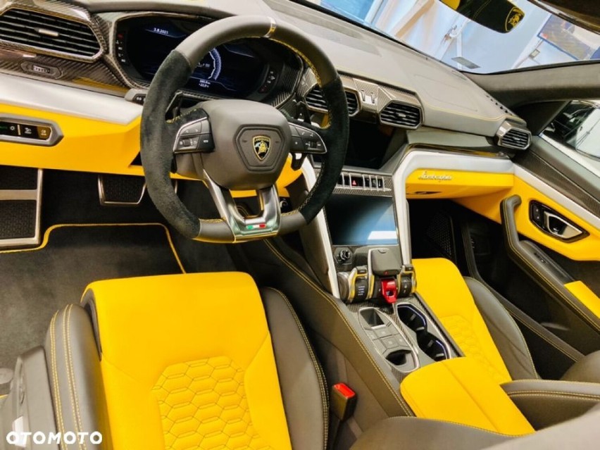 Lamborghini Urus...
