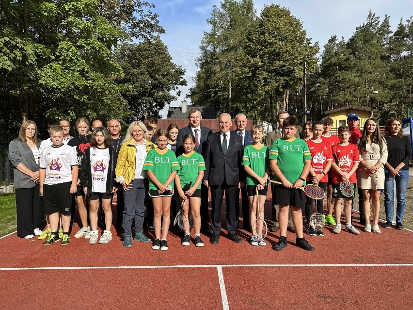 W gminie Grodziczno odbyło się otwarcie boiska do badmintona (WIDEO I ZDJĘCIA)