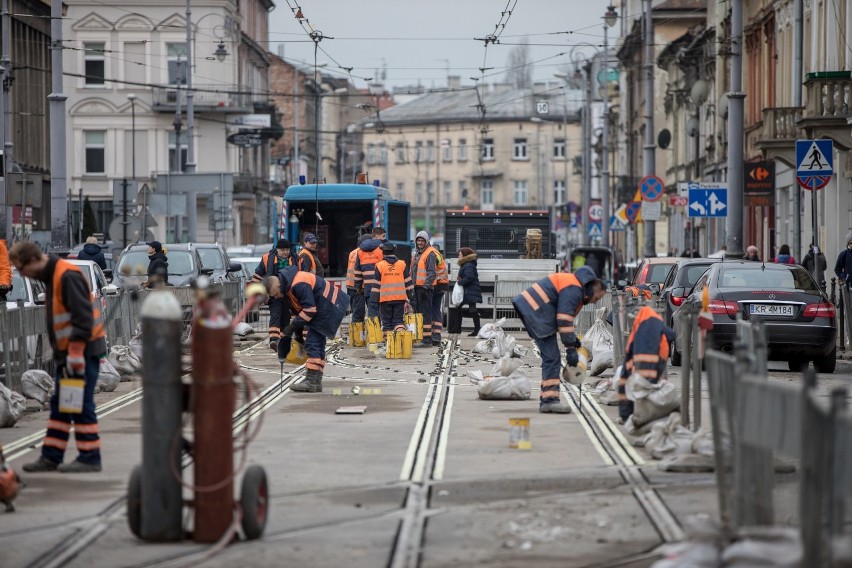 Kraków. W poniedziałek tramwaje wracają na ulicę Kalwaryjską [ZDJĘCIA]
